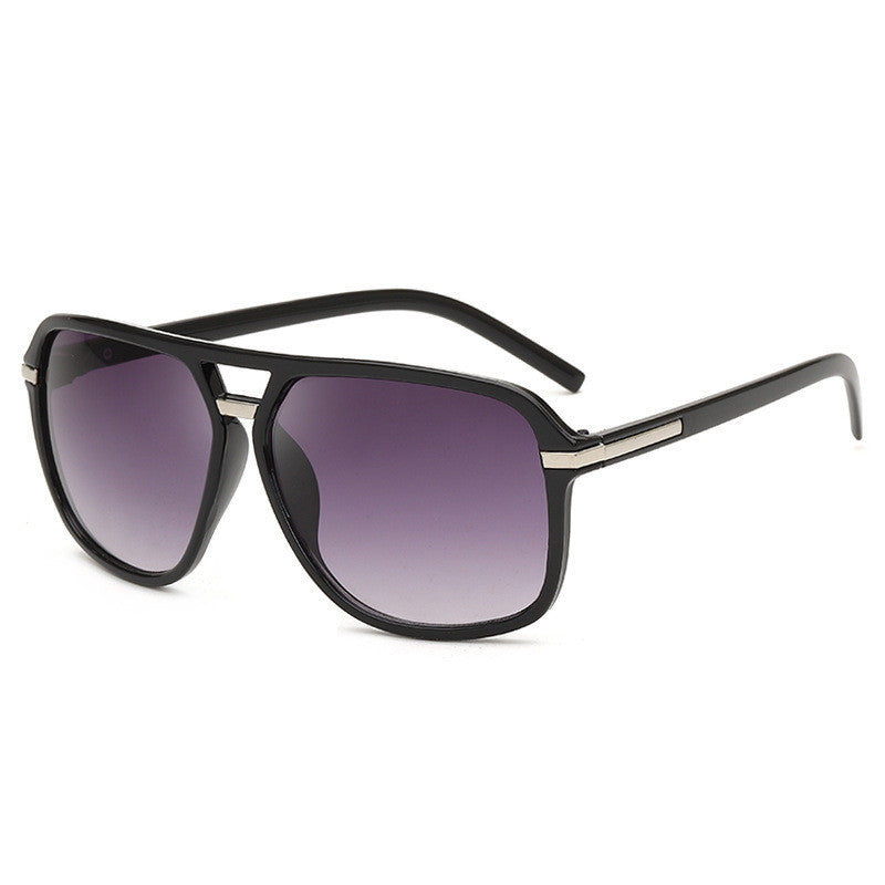 Retro square frame sunglasses