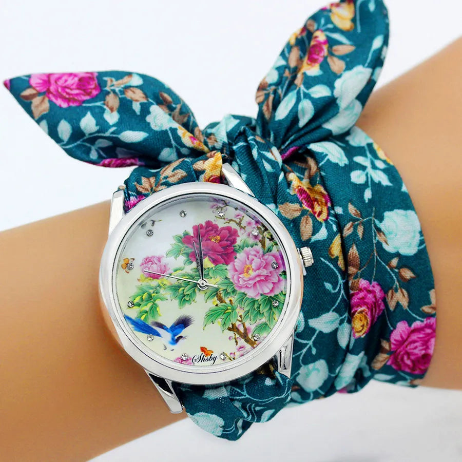 Ladies Flower Cloth Wristwatch