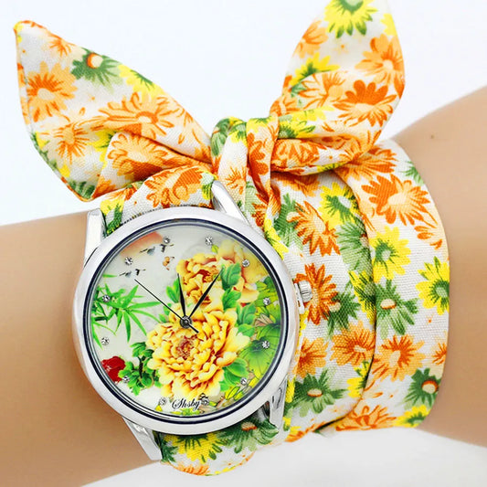 Ladies Flower Cloth Wristwatch