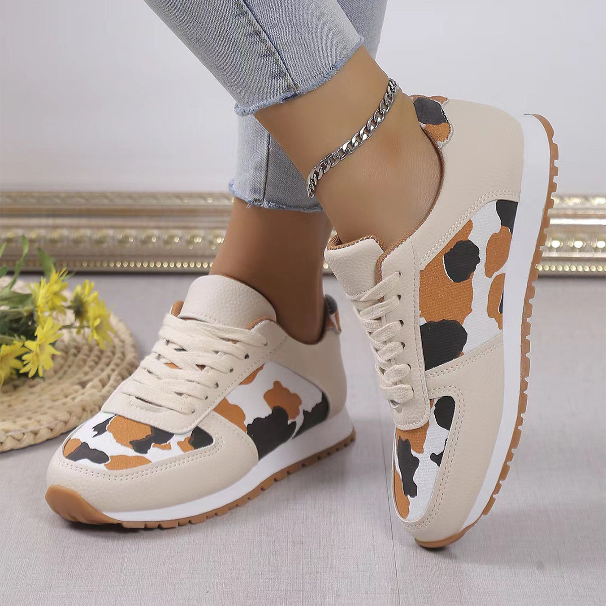 Fashion Leopard Print Lace-up Sports Shoe