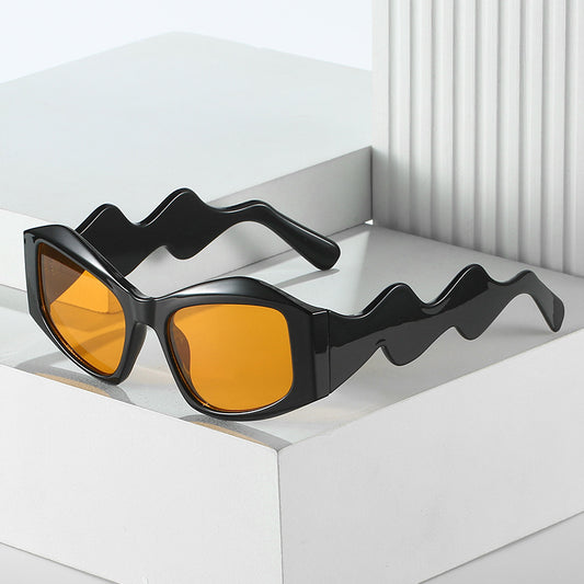 Fashionable Square Frame New Sunglasses